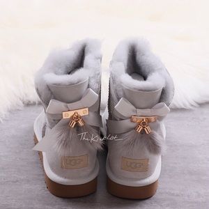 UGG Short Bailey Bow + Custom Locket